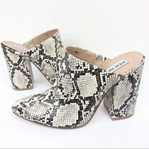 STEVE MADDEN SNAKE POINTED MULE